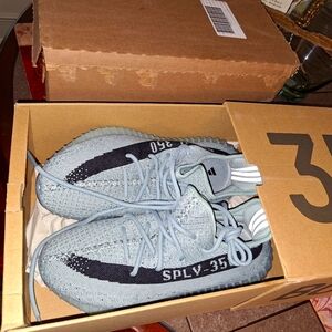 Yeezy size 8.5 Mens